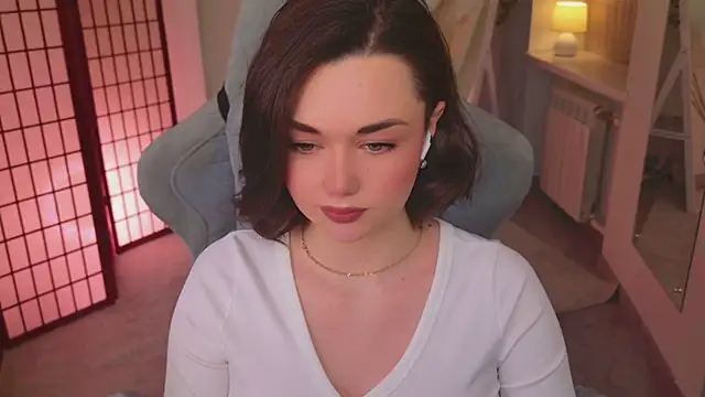 AvaFlower online show from February 17, 2026, 2:35 pm