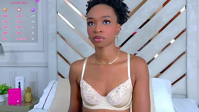 Agatha-Adams online show from October 7, 2025, 2:14 pm