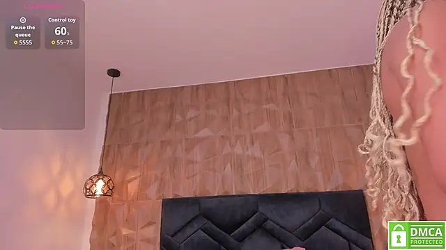 Snapshot of Gia_Scott chatting on November 29, 2025, 9:07 pm Gia Scott online show from November 29, 2025, 9:07 pm