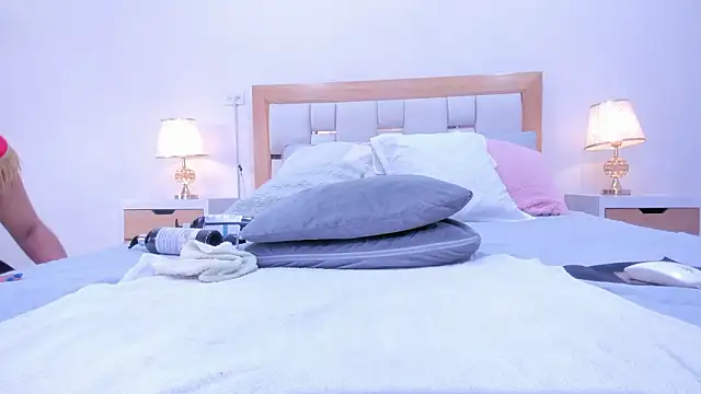 Snapshot of megan_rous_ chatting on March 12, 2026, 3:12 am megan rous online show from March 12, 2026, 3:12 am