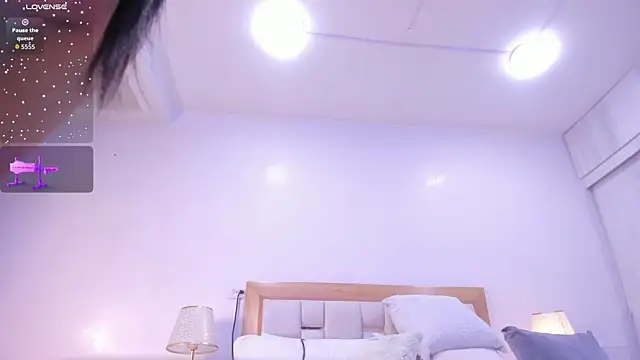 Snapshot of megan_rous_ chatting on April 12, 2026, 3:11 am megan rous online show from April 12, 2026, 3:11 am