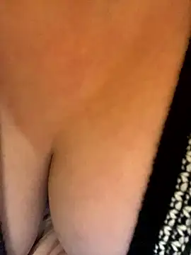 FetishIris online show from October 1, 2025, 3:07 pm