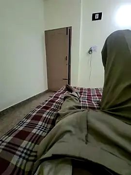 Snapshot of Naveen9100Unity chatting on February 24, 2026, 5:00 pm Naveen9100Unity online show from February 24, 2026, 5:00 pm