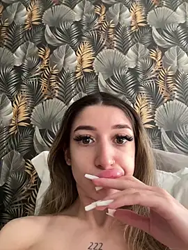 OdetteMason online show from April 14, 2026, 10:43 am