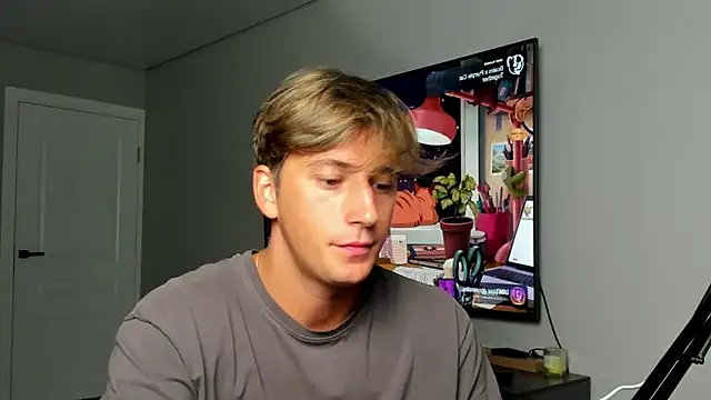 Snapshot of DaniHort chatting on December 5, 2025, 6:11 am DaniHort online show from December 5, 2025, 6:11 am