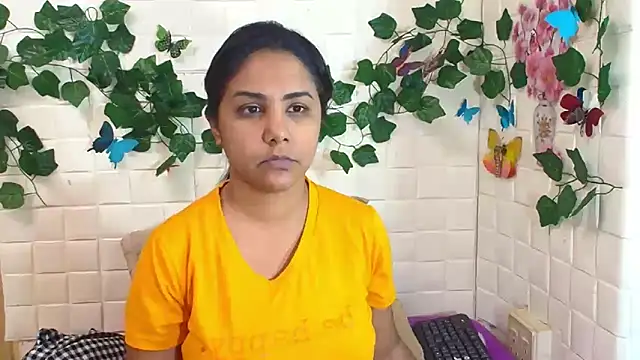 Snapshot of IndiaSexyStripper4u chatting on September 14, 2025, 4:50 pm IndiaSexyStripper4u online show from September 14, 2025, 4:50 pm
