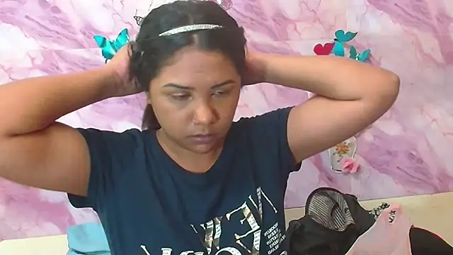 Snapshot of IndiaSexyStripper4u chatting on November 27, 2025, 6:21 pm IndiaSexyStripper4u online show from November 27, 2025, 6:21 pm
