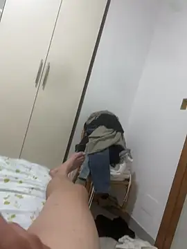 PermutedAquila online show from September 14, 2025, 2:54 am