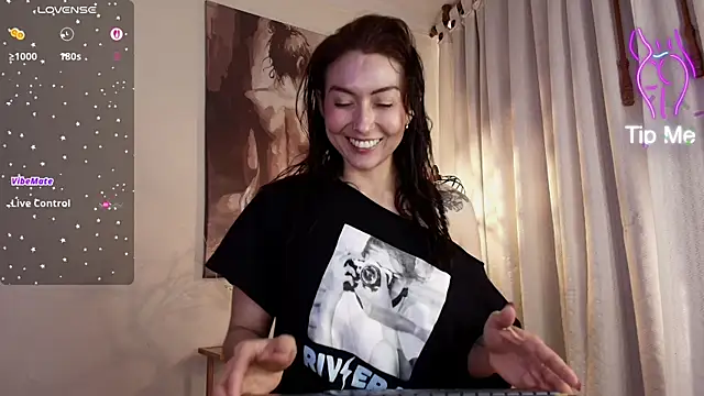 siren indira  online show from June 10, 2026, 3:33 pm