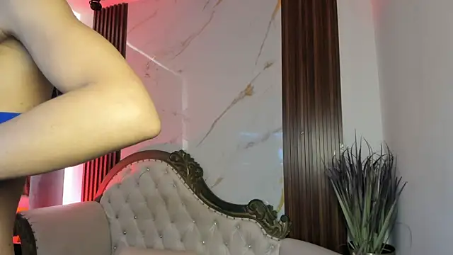 Snapshot of CoralieBronson chatting on November 6, 2025, 8:32 pm CoralieBronson online show from November 6, 2025, 8:32 pm