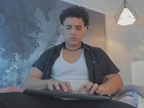 Xfire boy69 online show from November 24, 2025, 8:19 pm