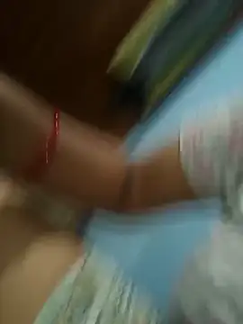 sofia-xy online show from November 1, 2025, 7:05 pm