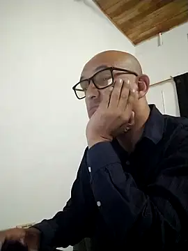 Snapshot of jorge406 chatting on October 16, 2025, 9:43 am jorge406 online show from October 16, 2025, 9:43 am