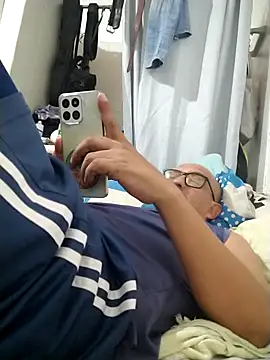 Snapshot of jorge406 chatting on November 22, 2025, 12:20 am jorge406 online show from November 22, 2025, 12:20 am