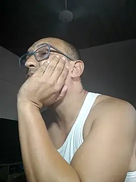 Snapshot of jorge406 chatting on February 26, 2026, 9:58 pm jorge406 online show from February 26, 2026, 9:58 pm