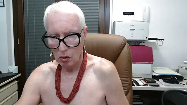 ROBY SWEETHOT online show from September 13, 2025, 10:09 pm