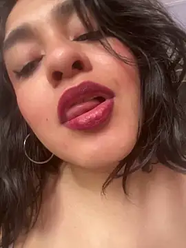 Snapshot of EmilyNoir1 chatting on April 18, 2026, 7:40 pm EmilyNoir1 online show from April 18, 2026, 7:40 pm