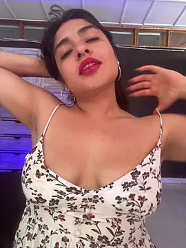 Snapshot of EmilyNoir1 chatting on May 7, 2026, 6:46 pm EmilyNoir1 online show from May 7, 2026, 6:46 pm