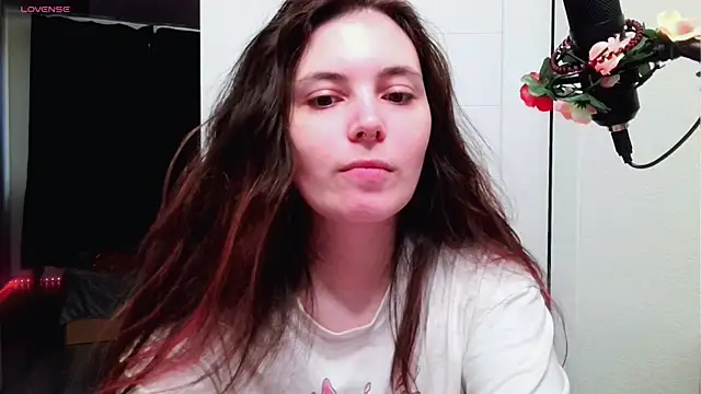 Snapshot of peachyness chatting on June 3, 2026, 6:24 pm peachyness online show from June 3, 2026, 6:24 pm