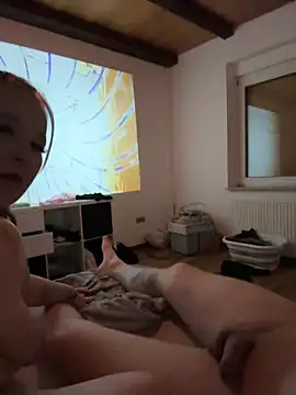 Snapshot of SweetTeenGirl chatting on November 25, 2025, 9:48 pm SweetTeenGirl online show from November 25, 2025, 9:48 pm