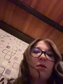 Snapshot of SweetTeenGirl chatting on November 29, 2025, 6:44 pm SweetTeenGirl online show from November 29, 2025, 6:44 pm