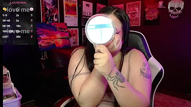 Snapshot of Ravendark_ chatting on November 11, 2025, 7:47 pm Ravendark online show from November 11, 2025, 7:47 pm