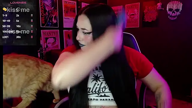 Snapshot of Ravendark_ chatting on November 27, 2025, 9:28 pm Ravendark online show from November 27, 2025, 9:28 pm