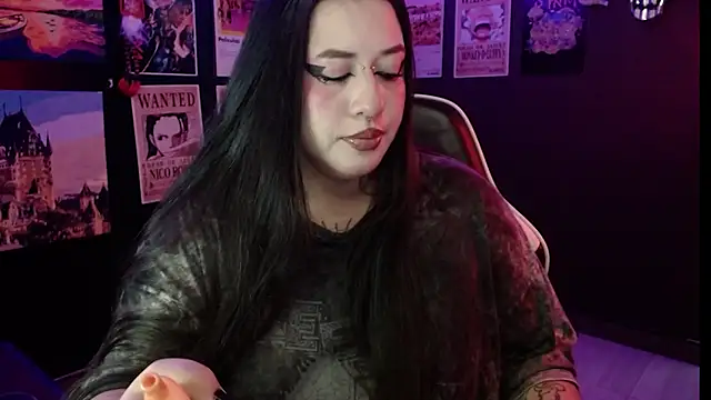 Ravendark  online show from March 25, 2026, 8:04 pm