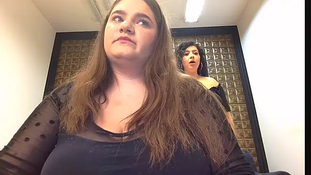 LissaBigTitts online show from October 25, 2025, 3:07 pm