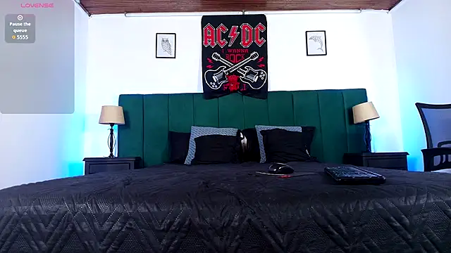 Snapshot of Alisse_Moore chatting on September 20, 2025, 12:39 pm Alisse Moore online show from September 20, 2025, 12:39 pm