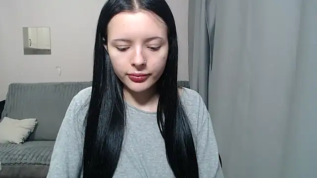 EvaXanny online show from September 30, 2025, 12:43 pm