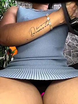 Liulee2 online show from September 12, 2025, 3:12 pm