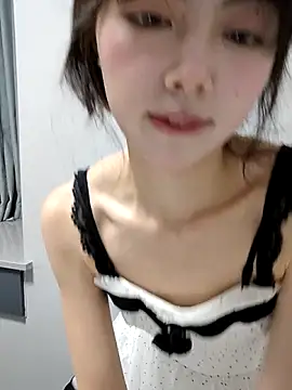 Snapshot of xuannv0000 chatting on November 1, 2025, 10:39 am xuannv0000 online show from November 1, 2025, 10:39 am