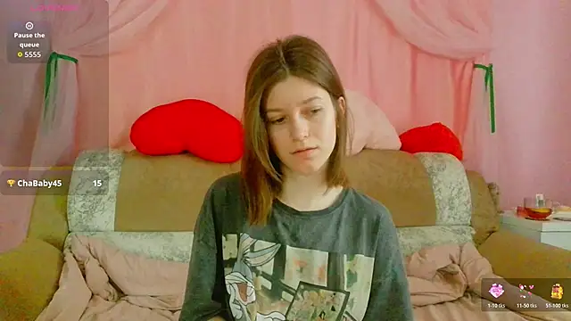 Snapshot of Marinaxmonroe chatting on April 23, 2026, 12:29 pm Marinaxmonroe online show from April 23, 2026, 12:29 pm
