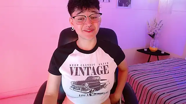 Snapshot of jeroharper chatting on September 26, 2025, 3:16 pm jeroharper online show from September 26, 2025, 3:16 pm