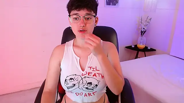 Snapshot of jeroharper chatting on October 9, 2025, 2:48 pm jeroharper online show from October 9, 2025, 2:48 pm