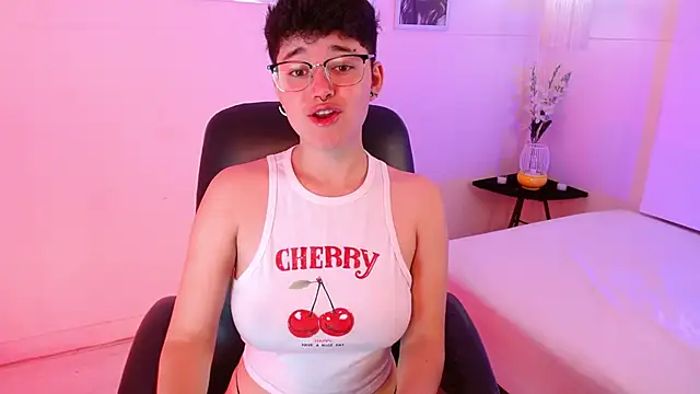 Snapshot of jeroharper chatting on October 10, 2025, 2:49 pm jeroharper online show from October 10, 2025, 2:49 pm