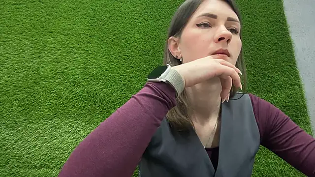 AshlyJoy online show from November 1, 2025, 7:43 am