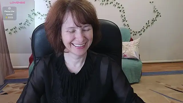 Lia Tito online show from April 3, 2026, 6:22 am