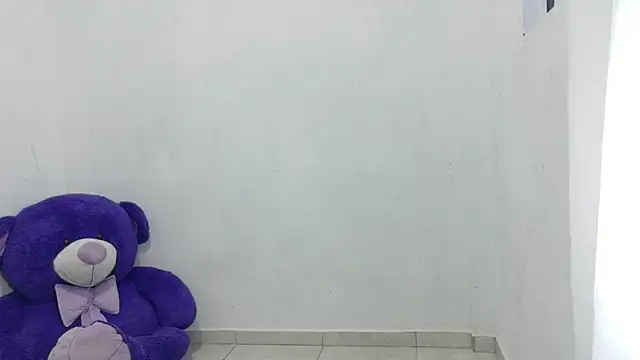 Snapshot of NataliaAr- chatting on May 17, 2026, 11:01 pm NataliaAr- online show from May 17, 2026, 11:01 pm