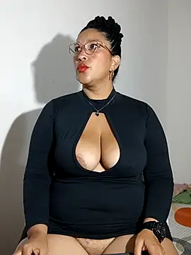 Ivy horse  online show from March 7, 2026, 2:52 am