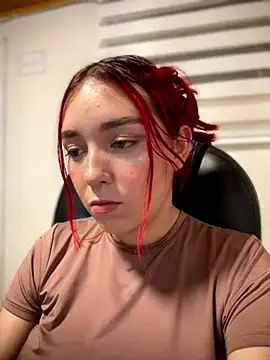 Snapshot of Karen18_boobs chatting on September 25, 2025, 2:59 am Karen18 boobs online show from September 25, 2025, 2:59 am