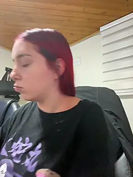 Snapshot of Karen18_boobs chatting on November 15, 2025, 2:09 am Karen18 boobs online show from November 15, 2025, 2:09 am