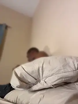 iriebusty online show from May 19, 2026, 2:07 am