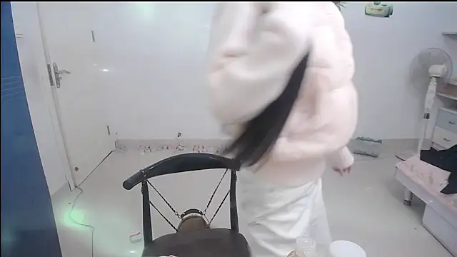 Snapshot of Babygirls523 chatting on November 26, 2025, 10:49 am Babygirls523 online show from November 26, 2025, 10:49 am