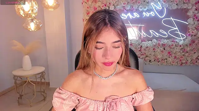 Snapshot of IbizaJacobs chatting on September 12, 2025, 2:28 pm IbizaJacobs online show from September 12, 2025, 2:28 pm