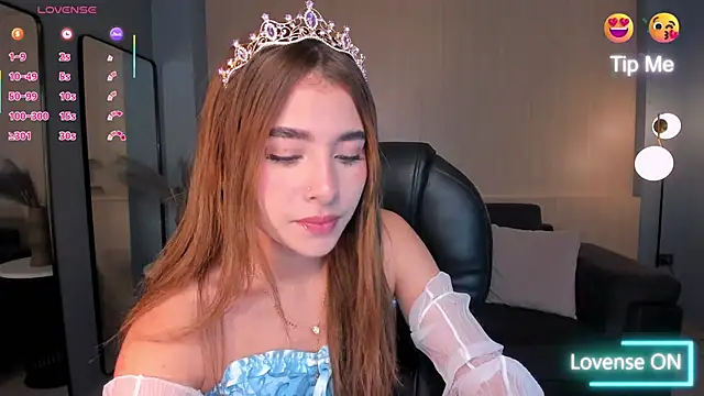 Snapshot of IbizaJacobs chatting on October 14, 2025, 12:50 pm IbizaJacobs online show from October 14, 2025, 12:50 pm