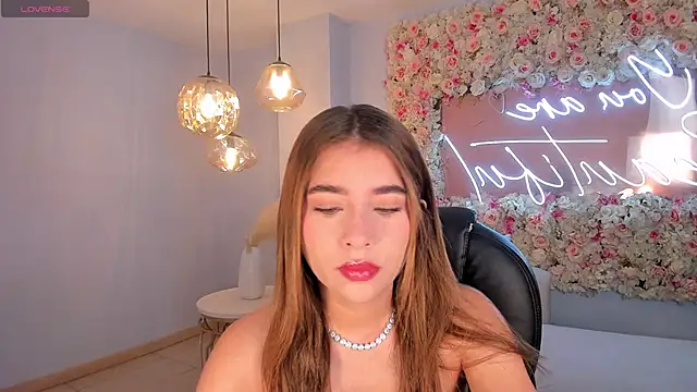 Snapshot of IbizaJacobs chatting on November 3, 2025, 12:28 pm IbizaJacobs online show from November 3, 2025, 12:28 pm