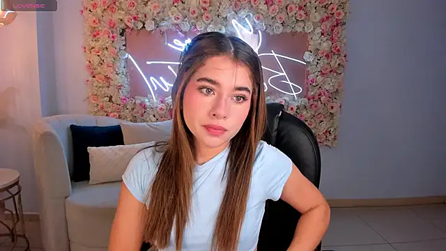 Snapshot of IbizaJacobs chatting on November 4, 2025, 12:48 pm IbizaJacobs online show from November 4, 2025, 12:48 pm