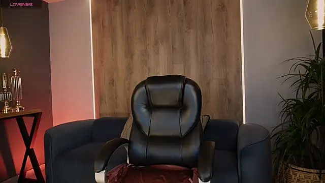 Snapshot of LiamCarterX chatting on January 9, 2026, 4:37 am LiamCarterX online show from January 9, 2026, 4:37 am